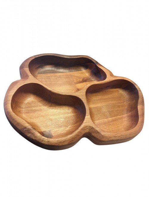 El Yapımı 3 Bölmeli Ahşap Servis Tabağı – Doğal Doku ve Şık Sunum