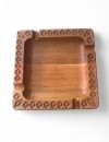 El Yapımı Doğal Kayın Ahşap Kül Tablası – 12,5x12,5 cm Oyma Desenli