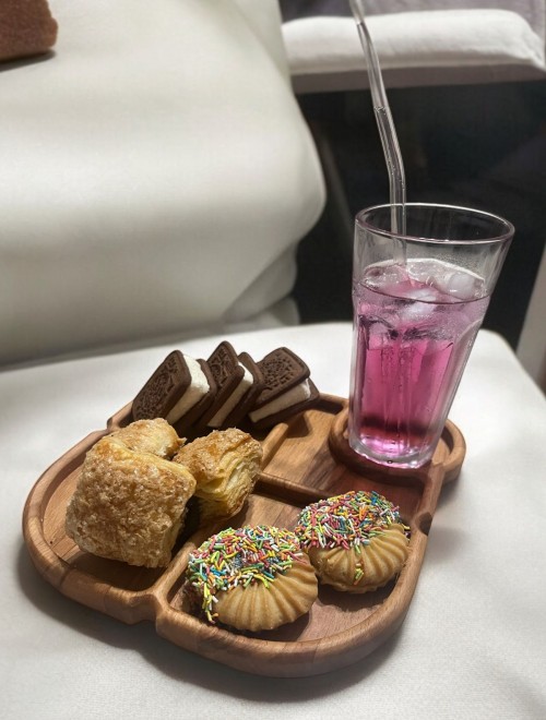 Çok bölmeli Kare atıştırmalık tepsisi