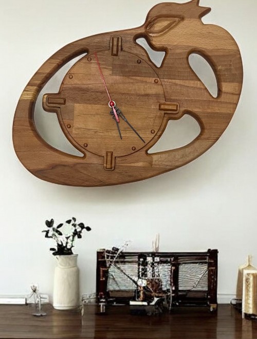 Ahşap Oyma Vav Simgeli Lüks Dekoratif Duvar Saati