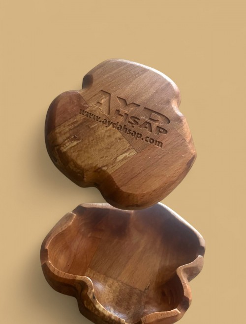 Doğal Kayın Masif Ahşap Kül Tablası – El Yapımı, Organik Yağlı, 12x12 cm Doğal Kayın Masif Ahşap Kül Tablası – El Yapımı, Organik Yağlı, 12x12 cm